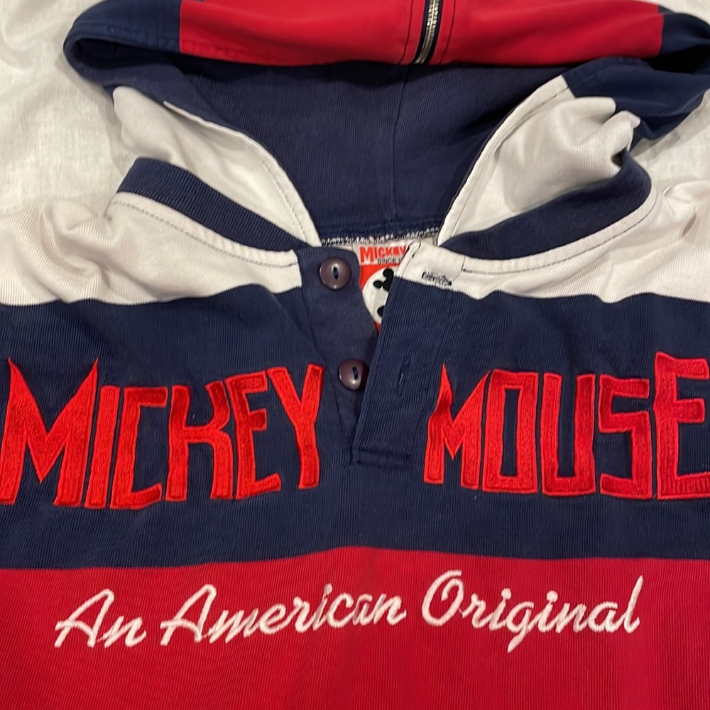 Vintage Mickey Mouse sweatshirt - Picture 5 of 8